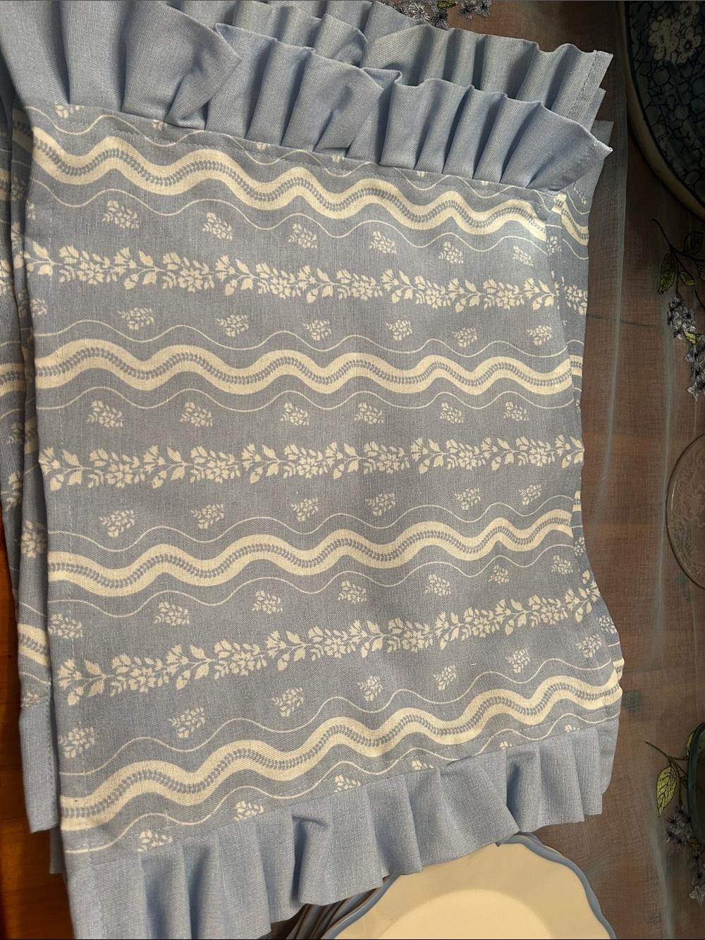 Blue and Cream Ruffled Table placemats, plates and cups